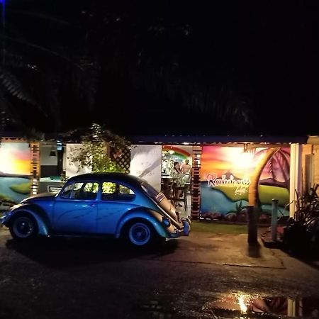 Rainbow Bed N Bfast Vandrehjem Pantai Cenang  Eksteriør billede