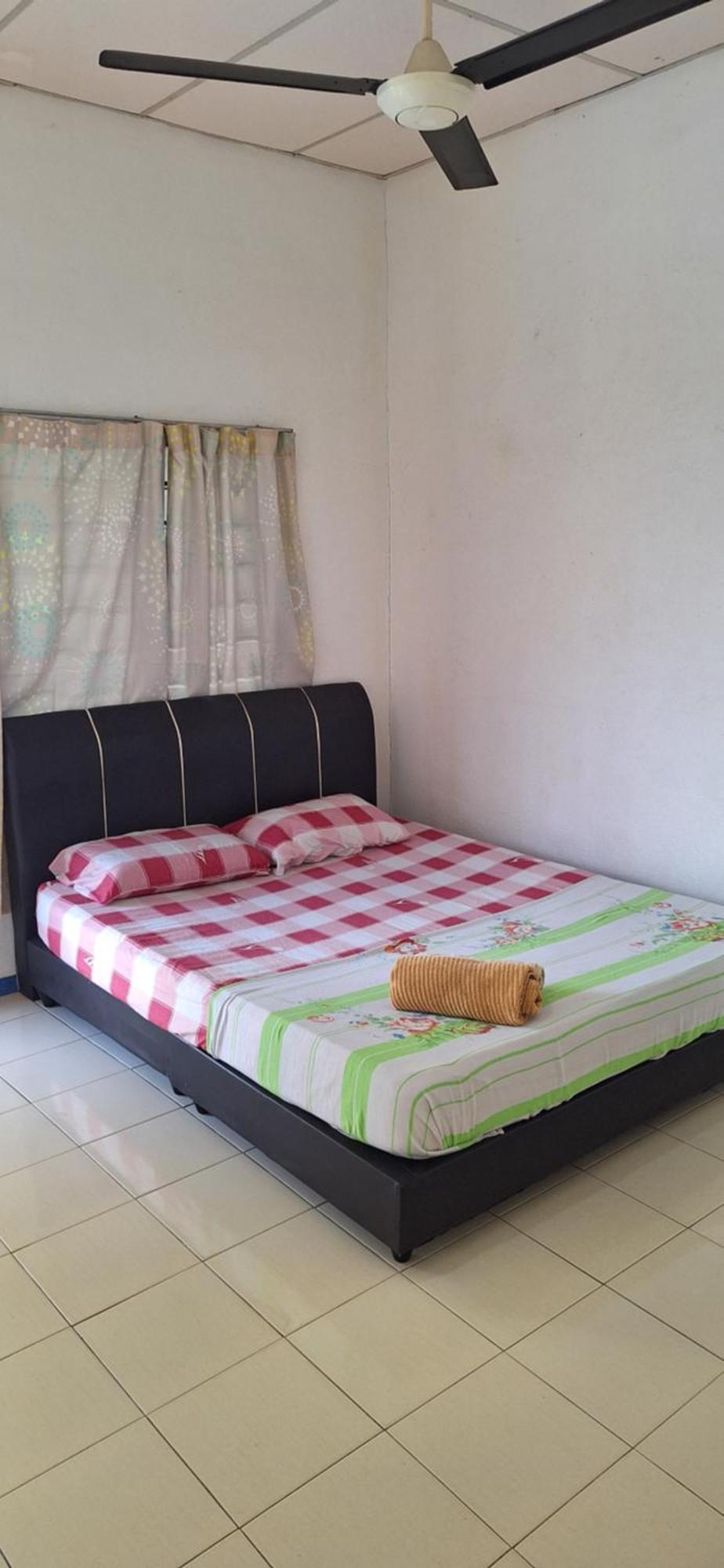 Rainbow Bed N Bfast Vandrehjem Pantai Cenang  Eksteriør billede